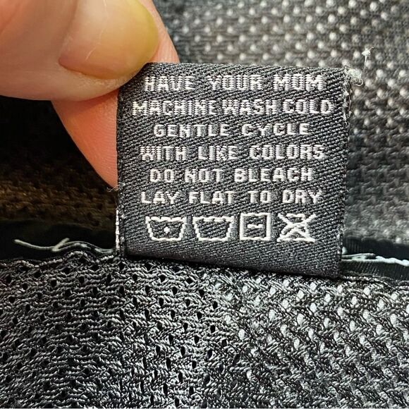 Travis Mathew Black Gray Design Shorts Size 36 - Picture 4 of 11